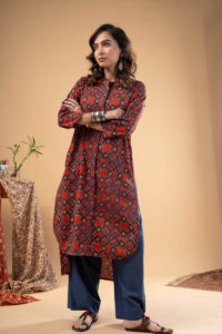Image for Kusvaa Wkr280 Ridanshi Cotton Handblock Print Kurta Sitting