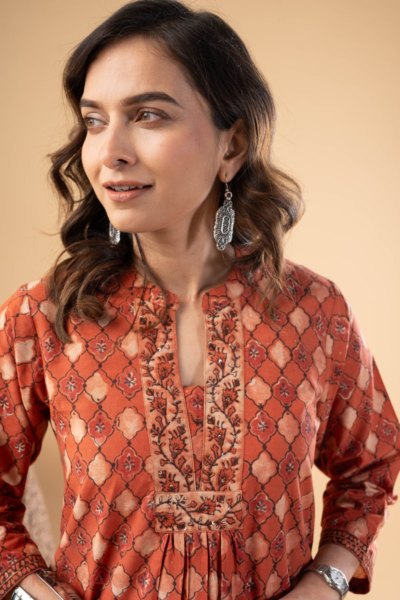 Image for Kusvaa Wkr281 Shreerita Cotton Handblock Print Kurta Featured