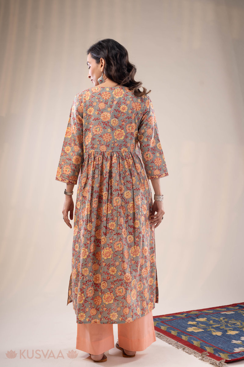 Image for Kusvaa Wkr282 Joya Cotton Handblock Print Kurta Sitting