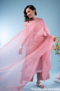 Image for Kusvaa Wkr287 Vidija Organza Straight Fit Kurta Side