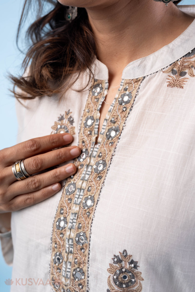 Image for Kusvaa Wkr290 Rista Handblock Print Cotton Kurta Closeup