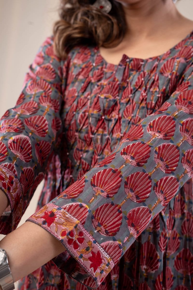 Image for Kusvaa Wkr293 Likha Handblock Print Cotton Kurta Closeup 2