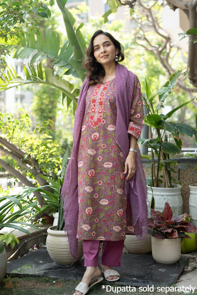 Image for Kusvaa Wkr294 Priyana Cotton Straight Fit Kurta Pocket