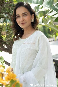 Image for Kusvaa Wkr311 Ayurda Cotton Chikankari Kurta Featured