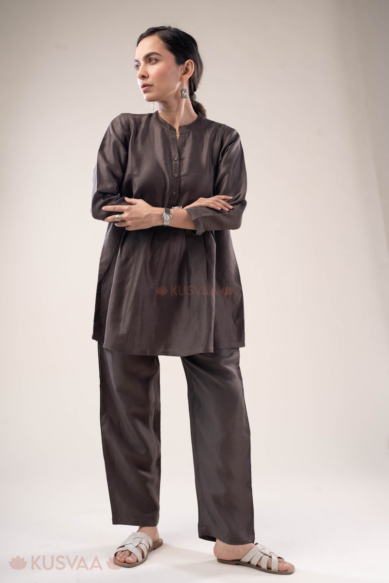 Image for Kusvaa Cood137 Sumedha Linen Satin Co Ord Set Front