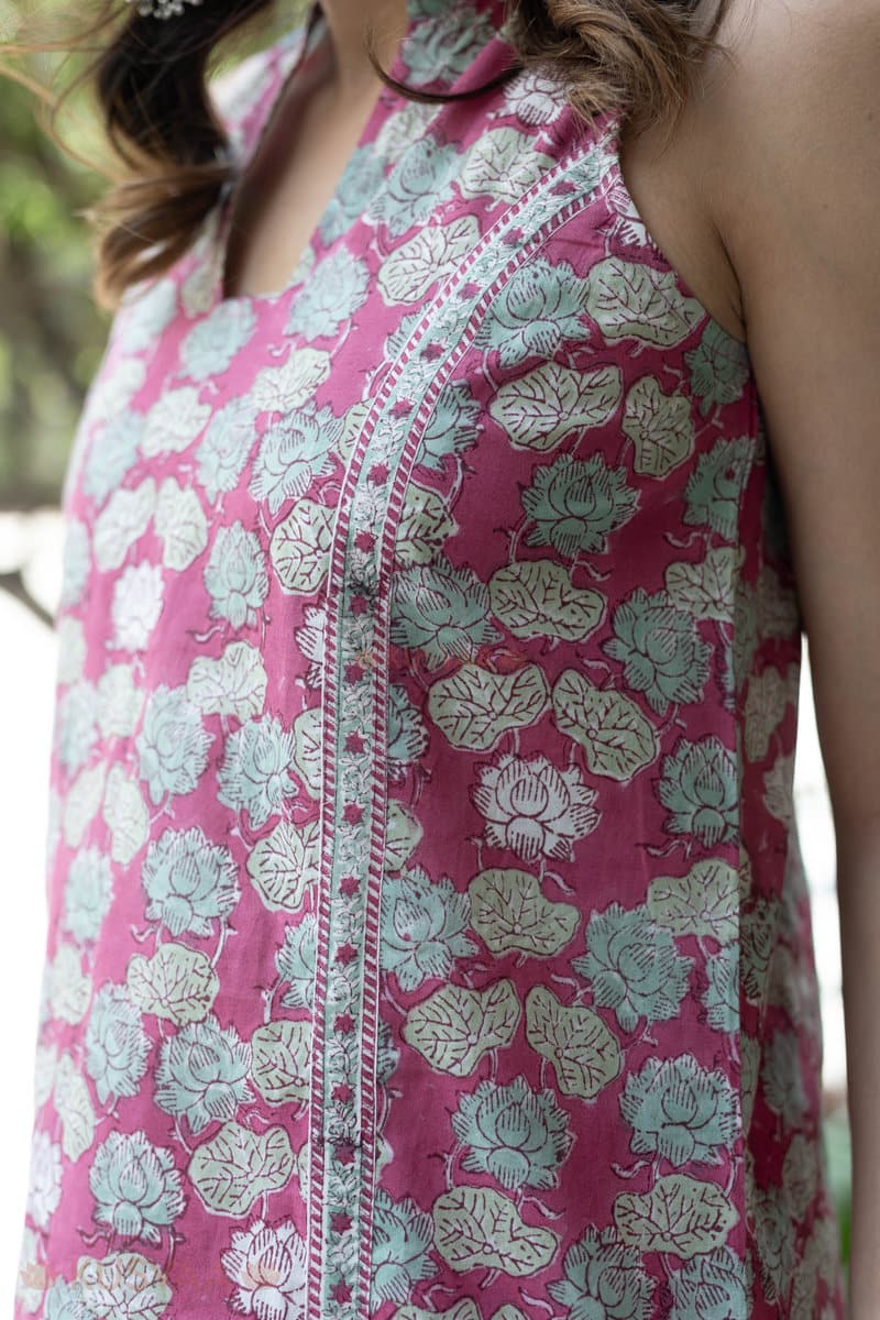 Image for Kusvaa Shk069 Pratyagya Cotton Short Kurti Closeup 2