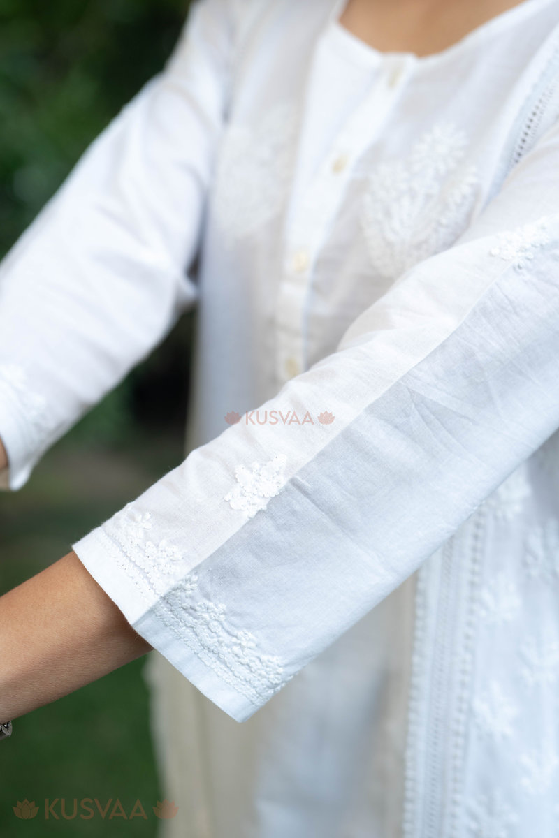 Image for Kusvaa Wkr296 Vedavi Cotton Straight Fit Kurta Closeup 2
