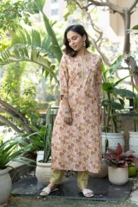 Image for Kusvaa Wkr303 Swaha Cotton Handblock Kurta Side