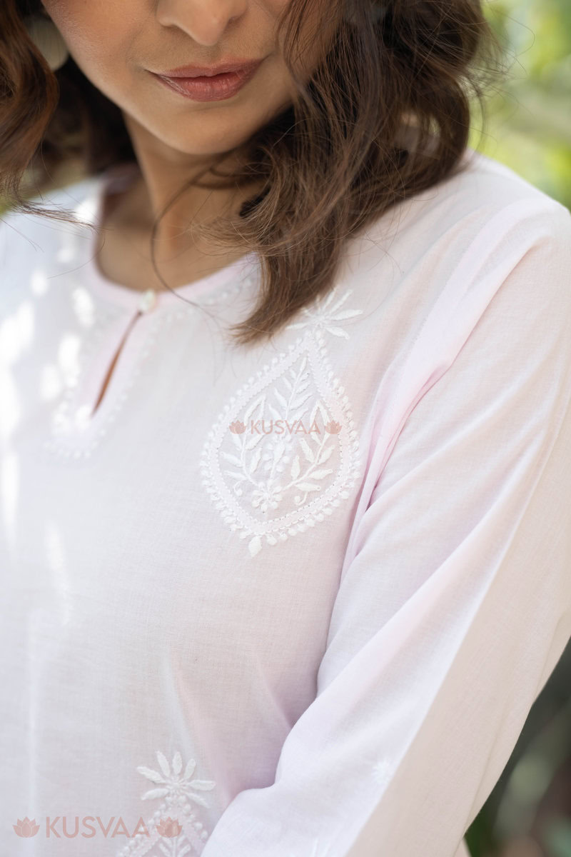 Image for Kusvaa Wkr310 Namavi Cotton Chikankari Kurta Closeup
