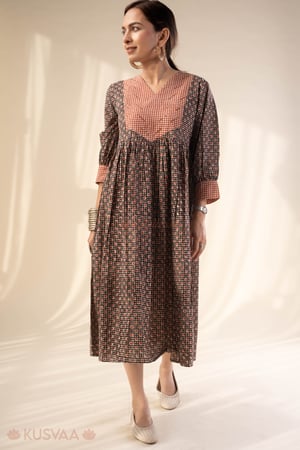 Image for Kusvaa Dr092 Gautami Cotton Handblock Dress Pocket
