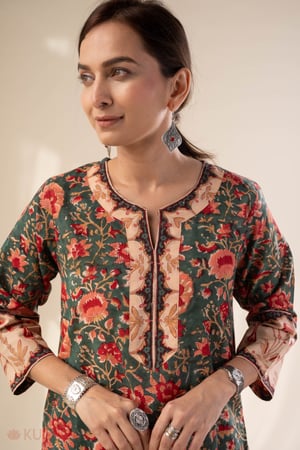 Image for Kusvaa Wkr299 Hritika Cotton Handblock Kurta Featured