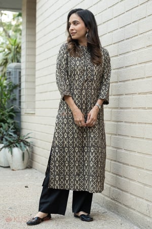 Image for Kusvaa Wkr301 Niyara Cotton Handblock Kurta Side
