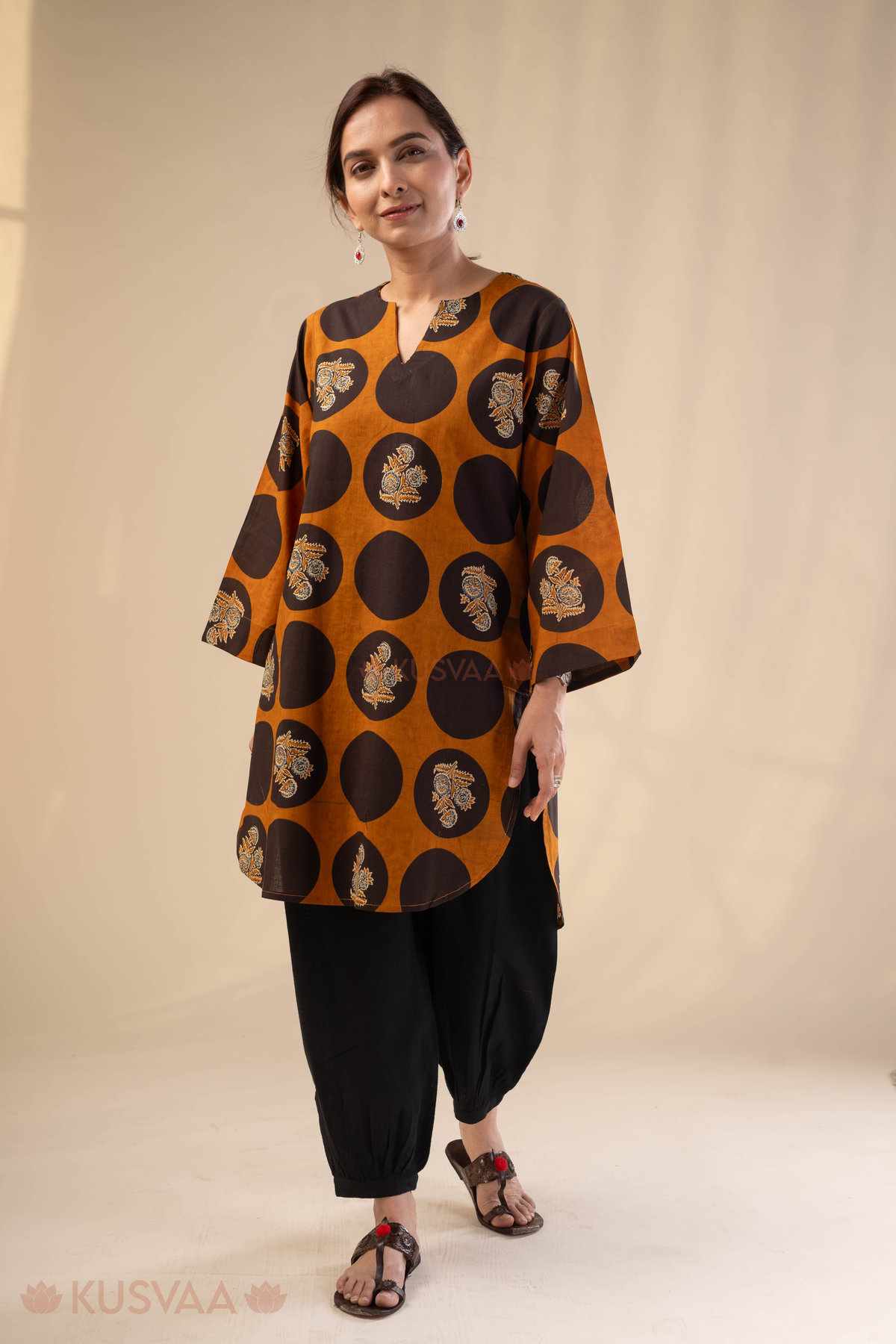 Image for Kusvaa Wkr314 Jeevika Cotton Straight Fit Kurta Front