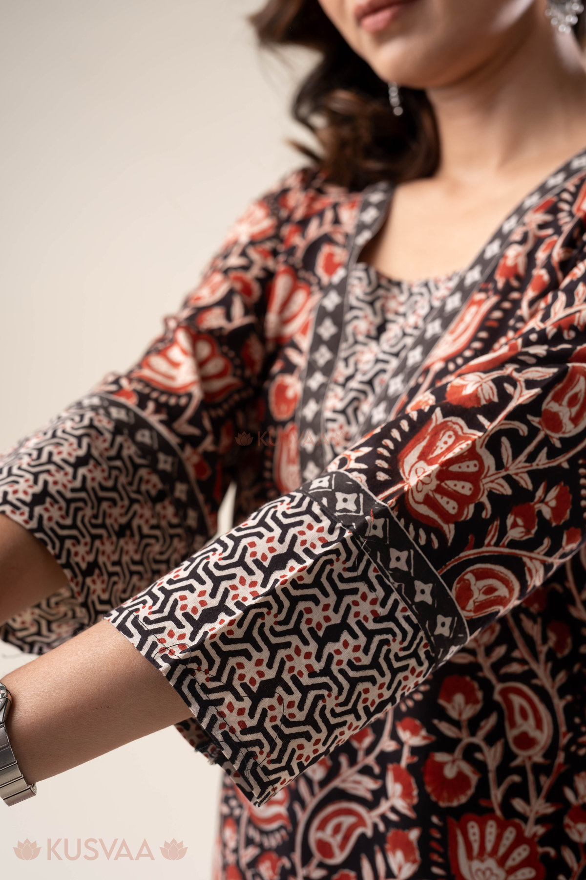 Image for Kusvaa Wkr317 Nayana Cotton Handblock Kurta Closeup 2