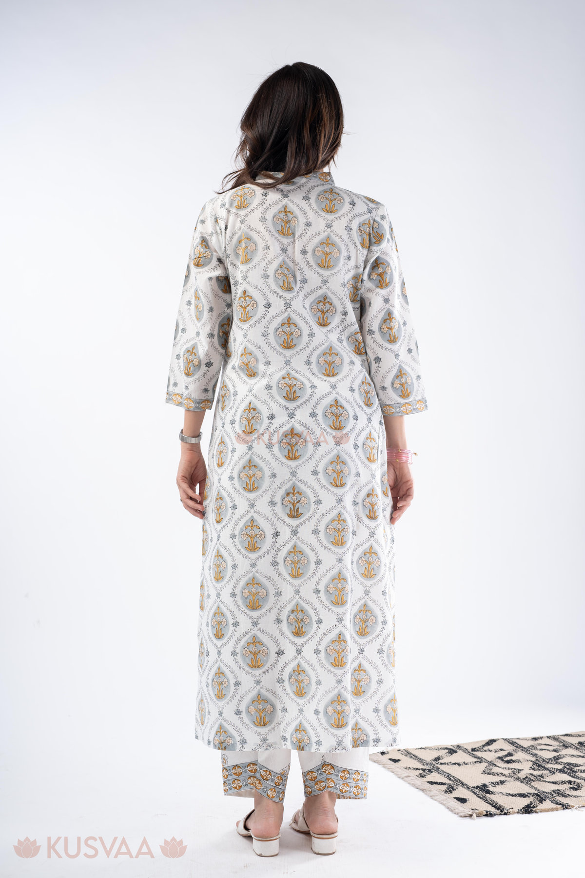 Image for Kusvaa Cood144 Sumedha Cotton Handblock Kurta Pant Set Back