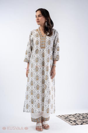 Image for Kusvaa Cood144 Sumedha Cotton Handblock Kurta Pant Set Side