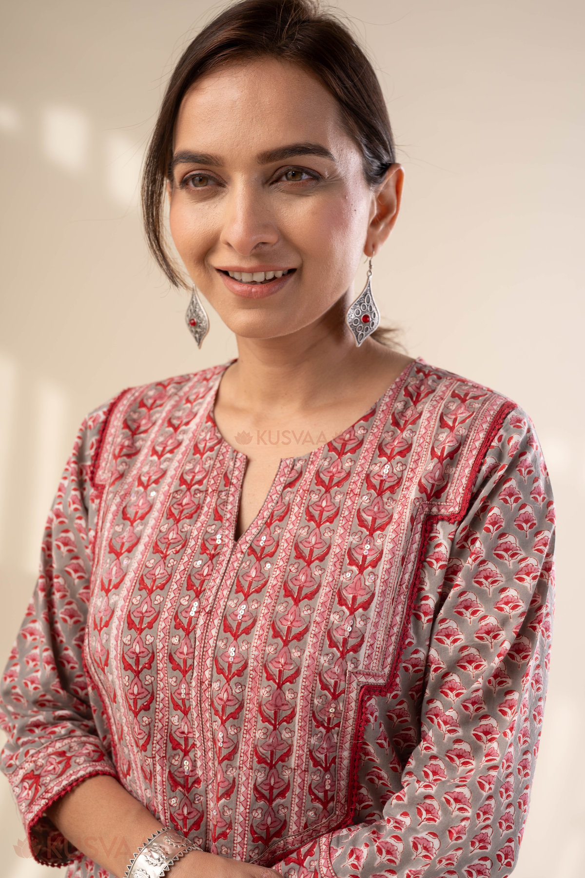Image for Kusvaa Cood145 Prachi Cotton Handblock Kurta Pant Set Featured