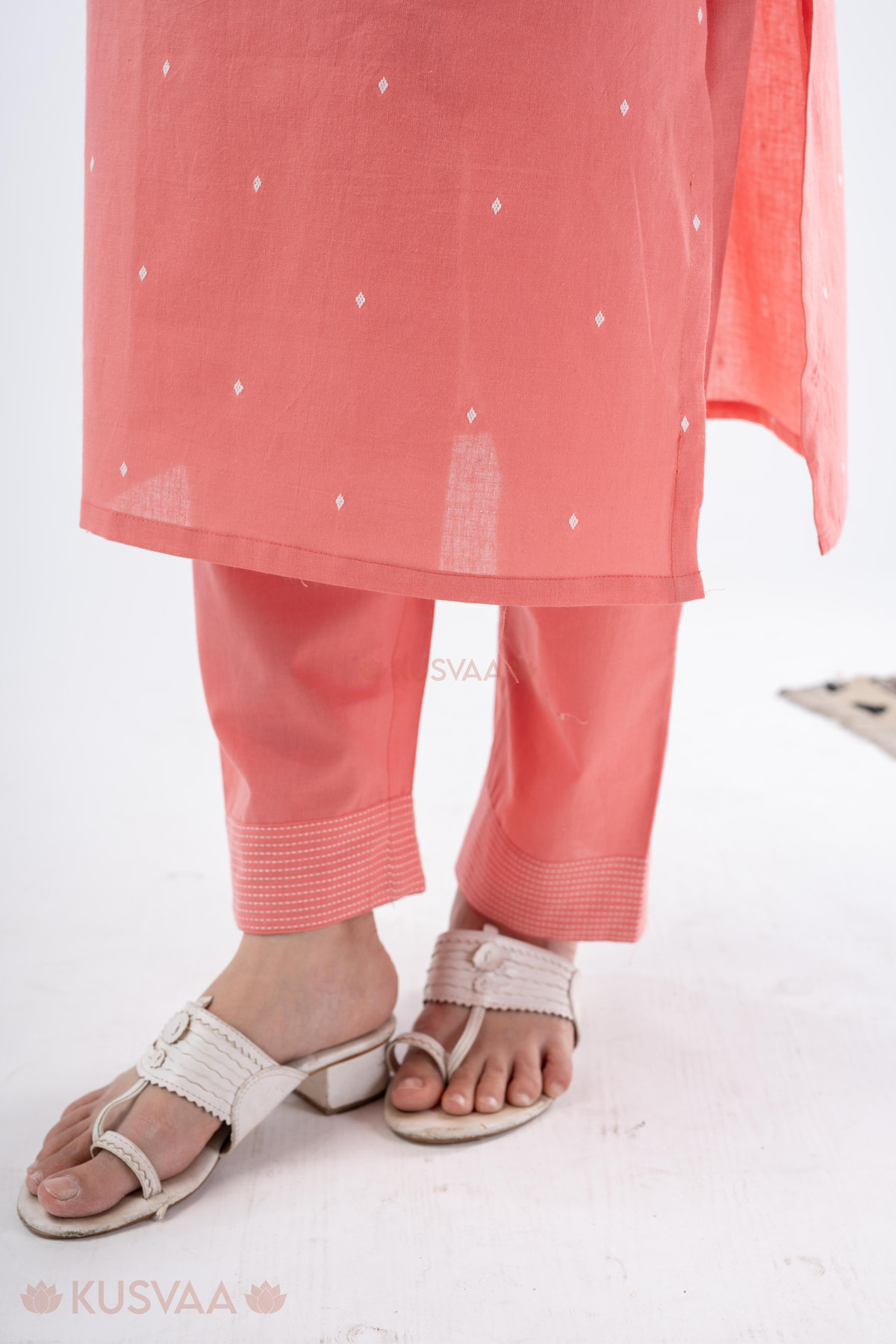 Image for Kusvaa Cood152 Anchal Handloom Cotton Co Ord Set Closeup 2