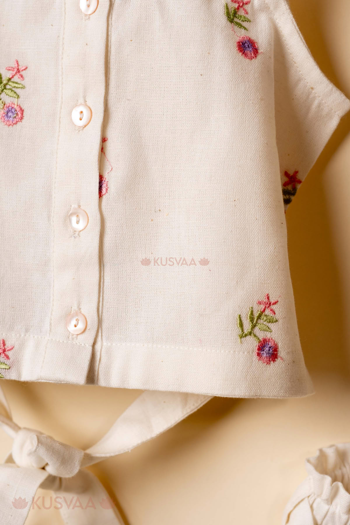 Image for Kusvaa Grw121 Siya Handloom Cotton Girls Top Pant Set Closeup 2