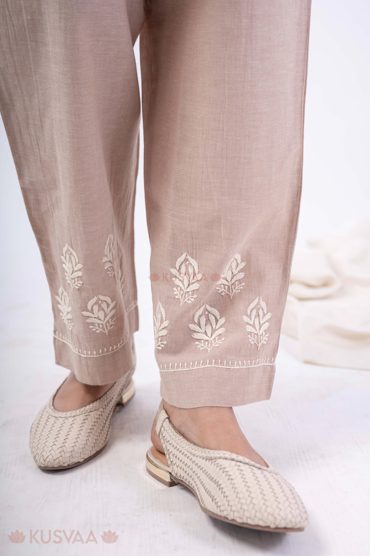 Image for Kusvaa Cood153 Vanya Nagari Handloom Beige Co Ord Set Pant Closeup