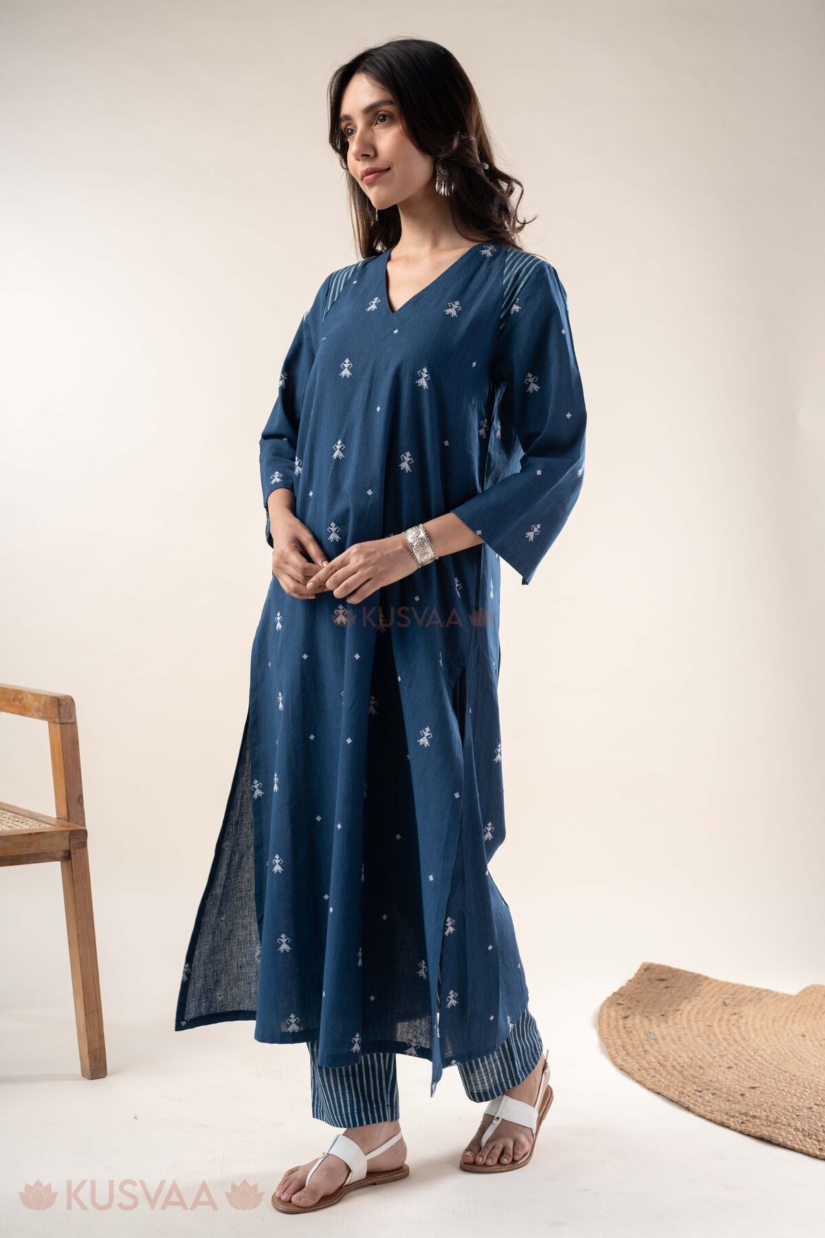 Image for Kusvaa Cood161 Ekani Handloom Cotton Co Ord Set Walk