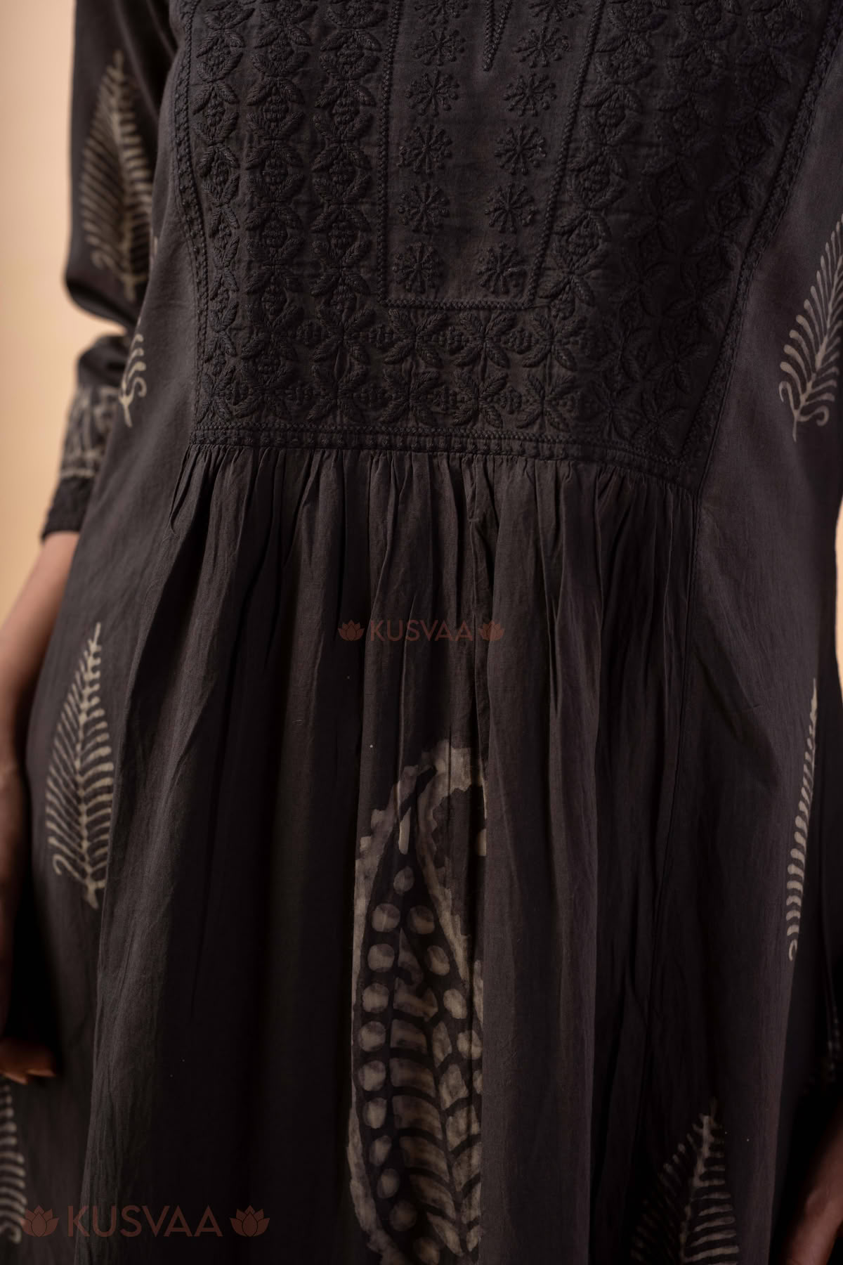 Image for Kusvaa Dr107 Bandita Cotton Charcoal Grey Dress Closeup 2