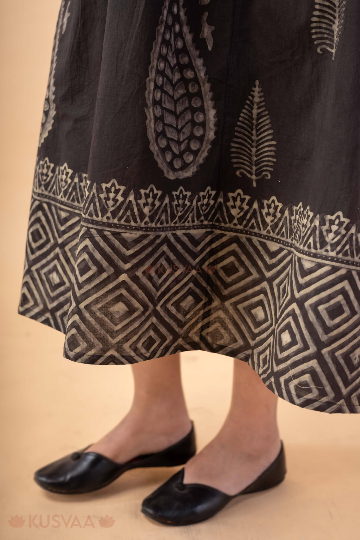 Image for Kusvaa Dr107 Bandita Cotton Charcoal Grey Dress Detail