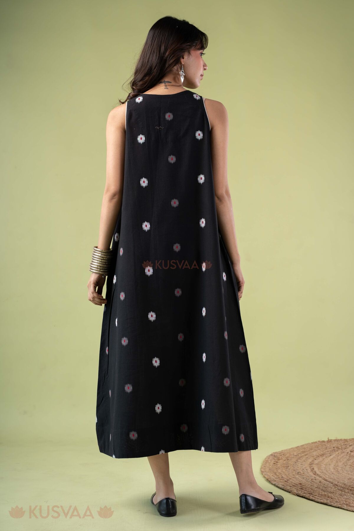 Image for Kusvaa Dr119 Harini Handloom Cottom Black Dress Back