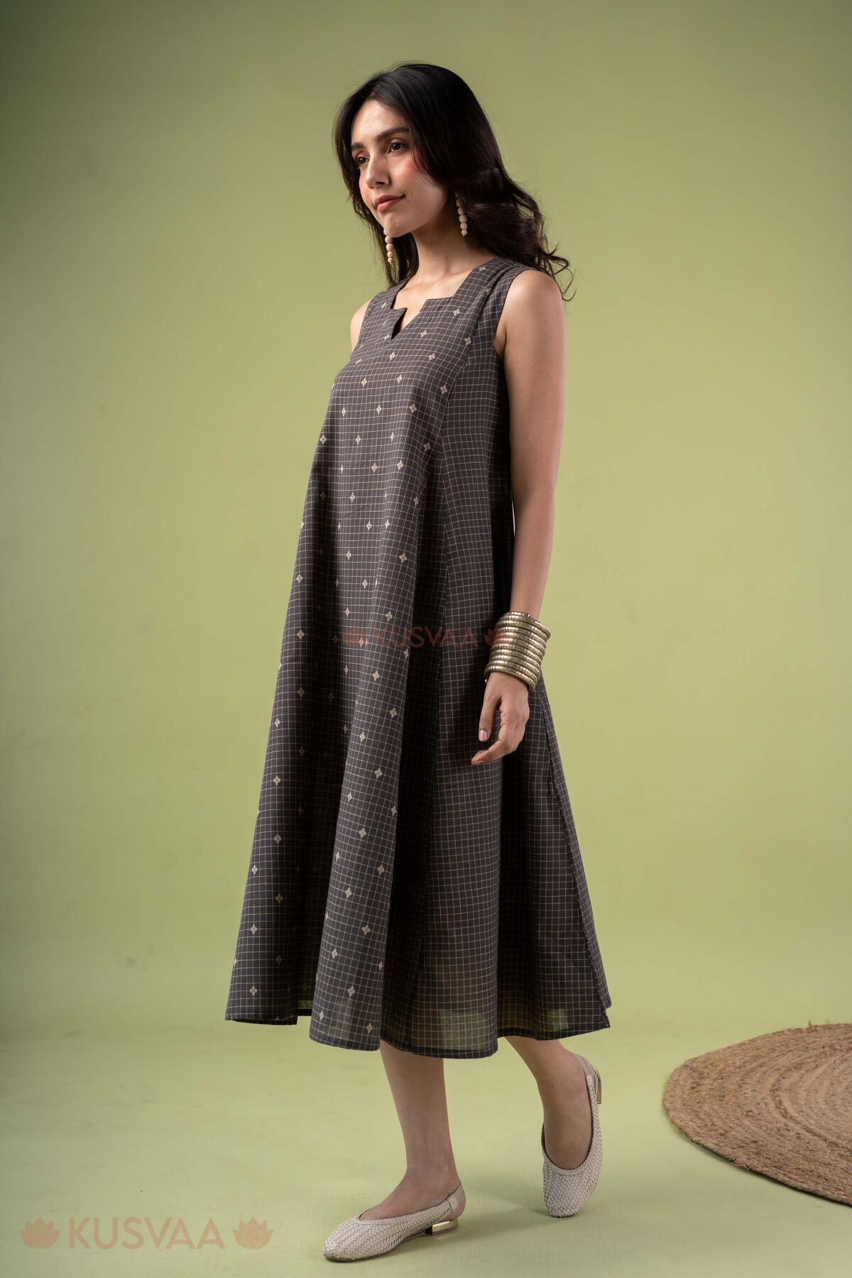 Image for Kusvaa Dr120 Kamini Handloom Cotton Brown Dress Walk
