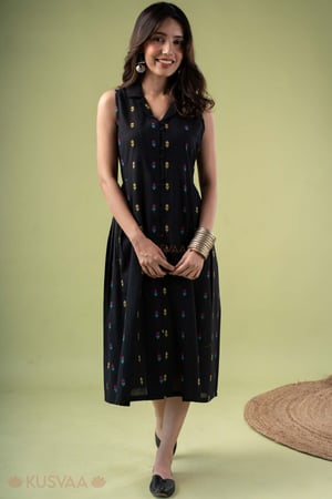 Image for Kusvaa Dr121 Garima Handloom Dress Front 2