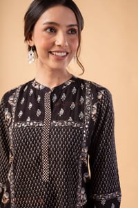 Image for Kusvaa Ne909 Kurta Featured