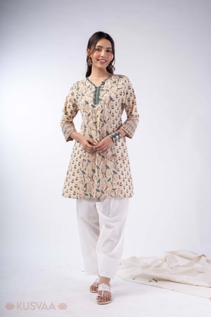 Image for Kusvaa Wkr338 Vanya Handblock A Line Short Kurti Front
