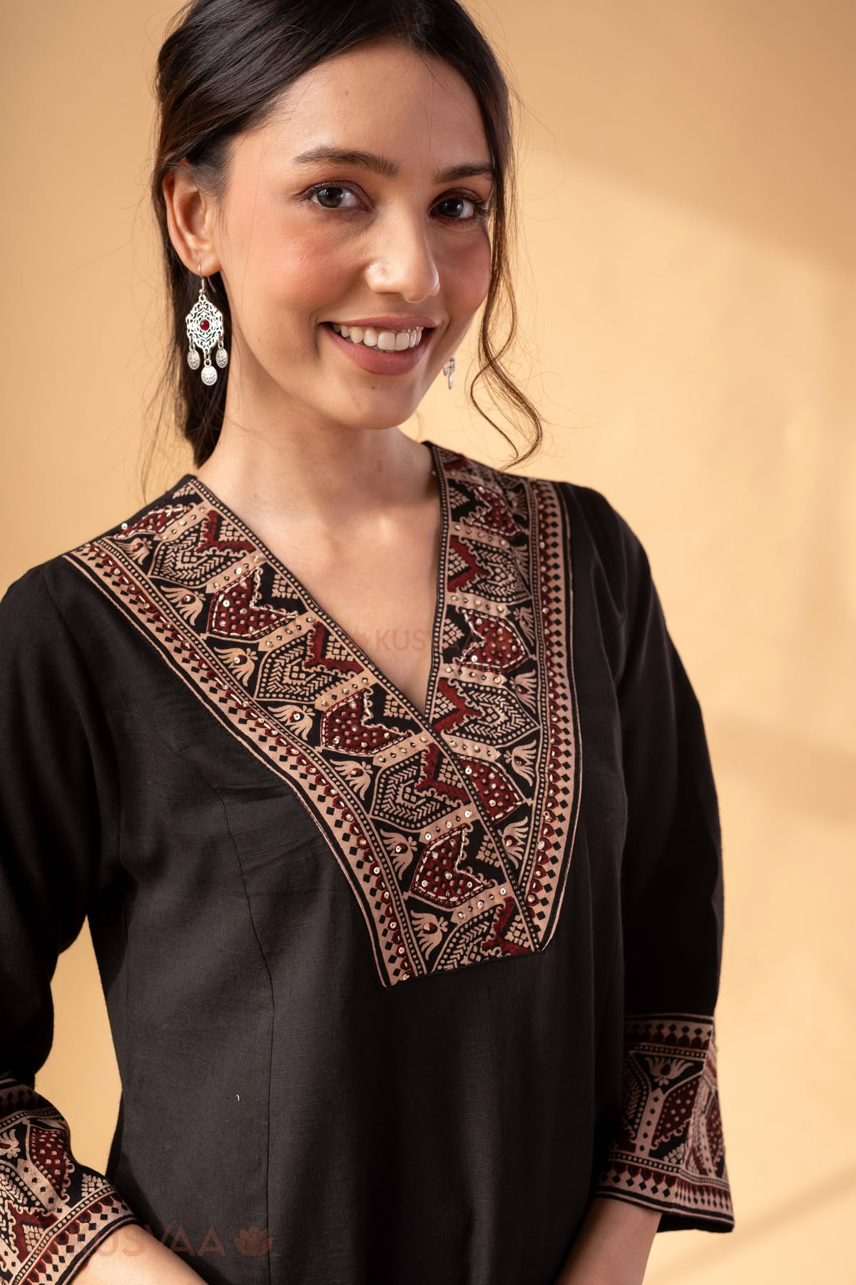 Image for Kusvaa Wkr340 Navya Handloom Cotton Black Kurta Featured