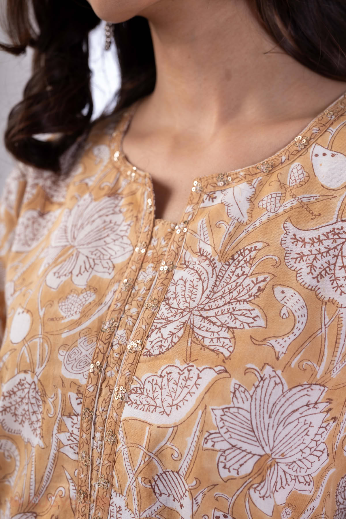 Image for Kusvaa Wkr350 Saanvi Handloom Straight Fit Kurta Closeup