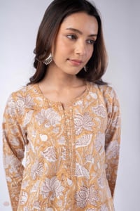 Image for Kusvaa Wkr350 Saanvi Handloom Straight Fit Kurta Featured