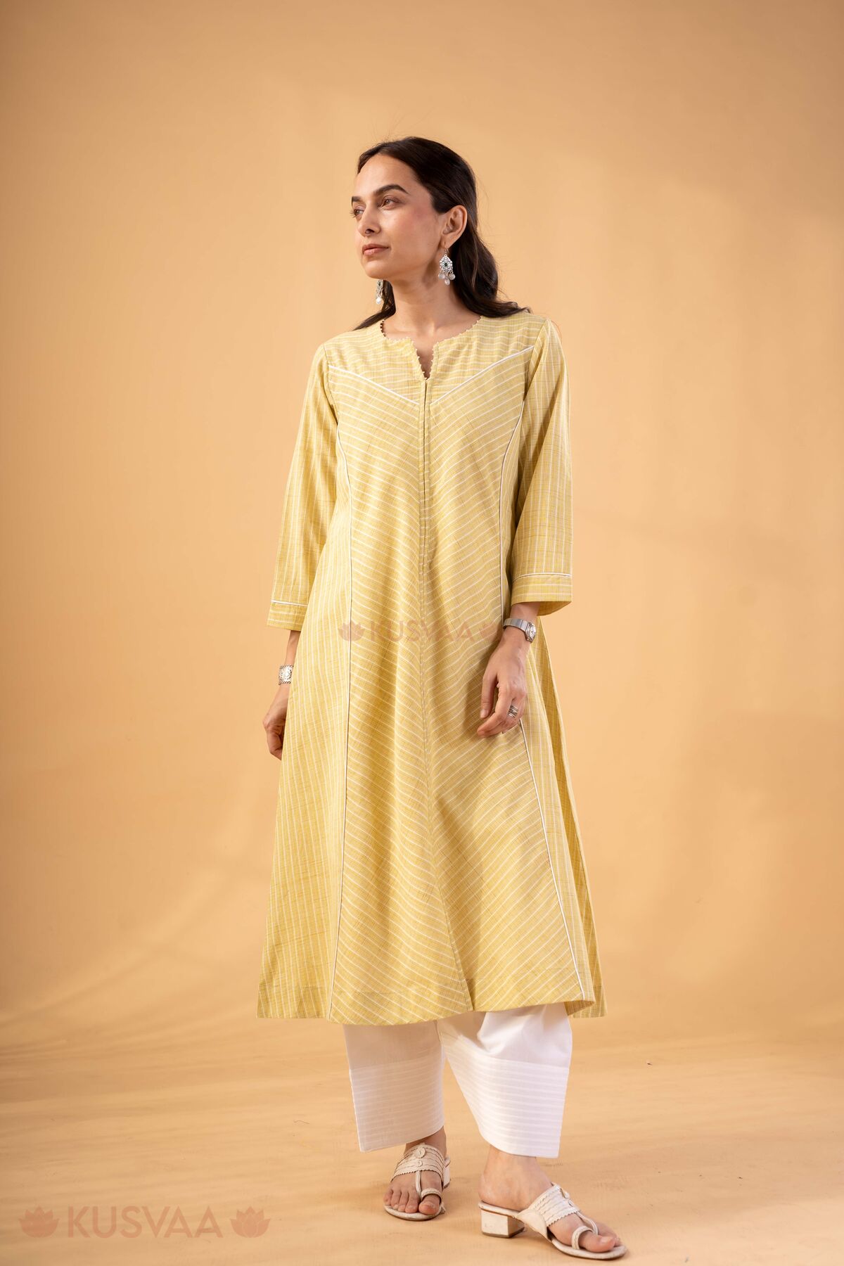 Image for Kusvaa Wkr353 Janvi Handloom Cotton A Line Kurta Front