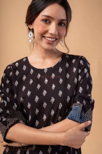 Image for Kusvaa Wkr354 Ishani Cotton Straight Fit Kurta Featured