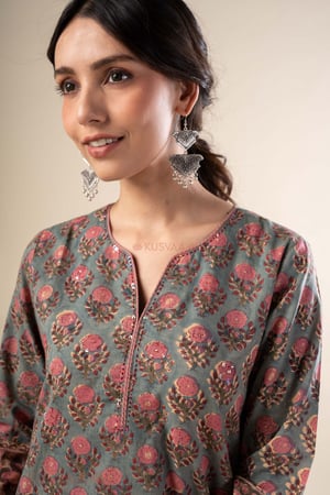 Image for Kusvaa Wkr361 Dakshita Cotton Straight Kurta Featured