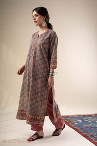 Image for Kusvaa Wkr361 Dakshita Cotton Straight Kurta Walk