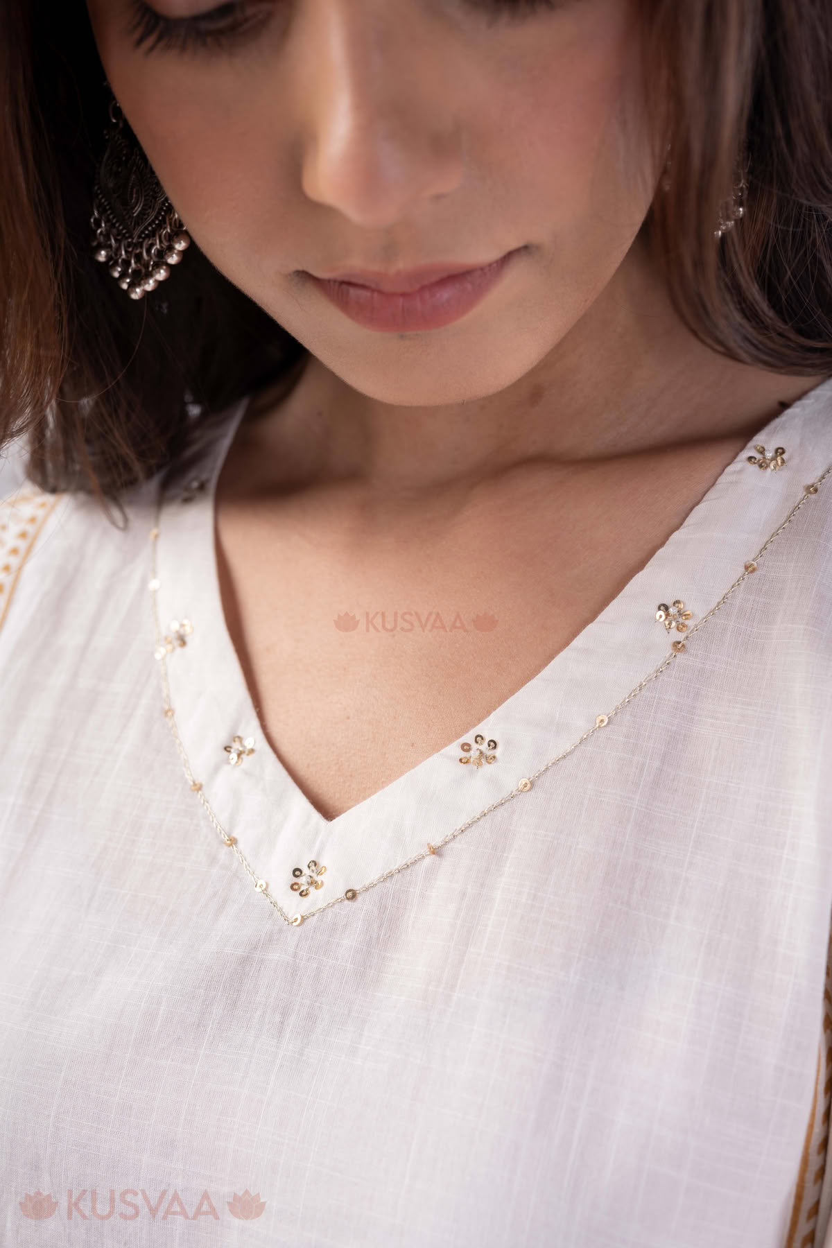 Image for Kusvaa Wkr364 Ela Cotton White Kurta Closeup