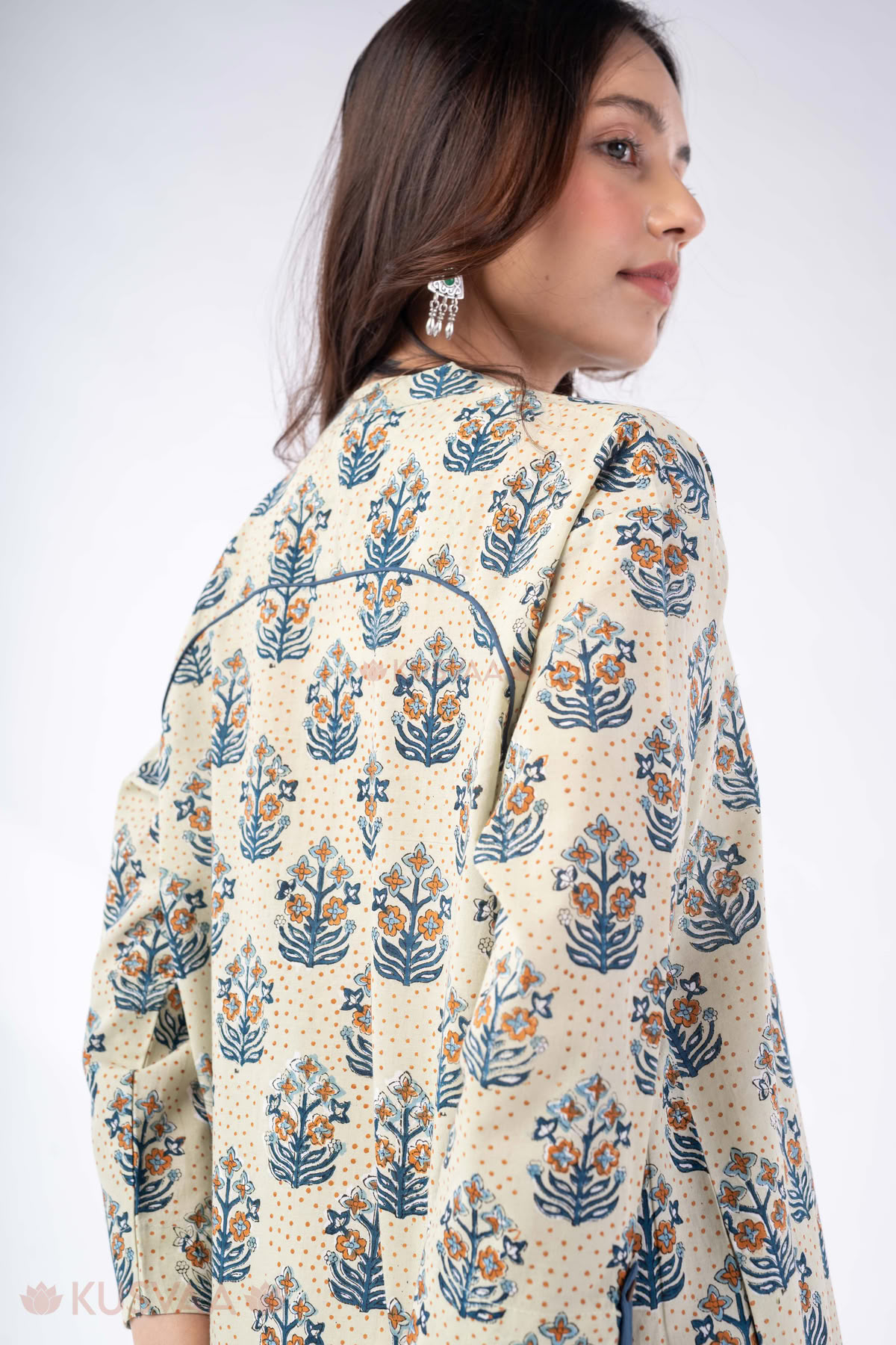 Image for Kusvaa Wkr367 Gargi Handloom Cotton Kurta Shoulder