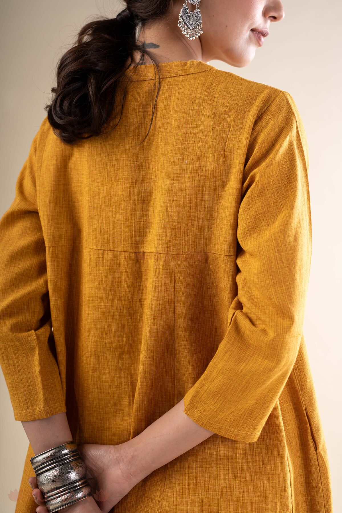 Image for Kusvaa Wkr369 Devaki Handloom Cotton A Line Kurta Back Details