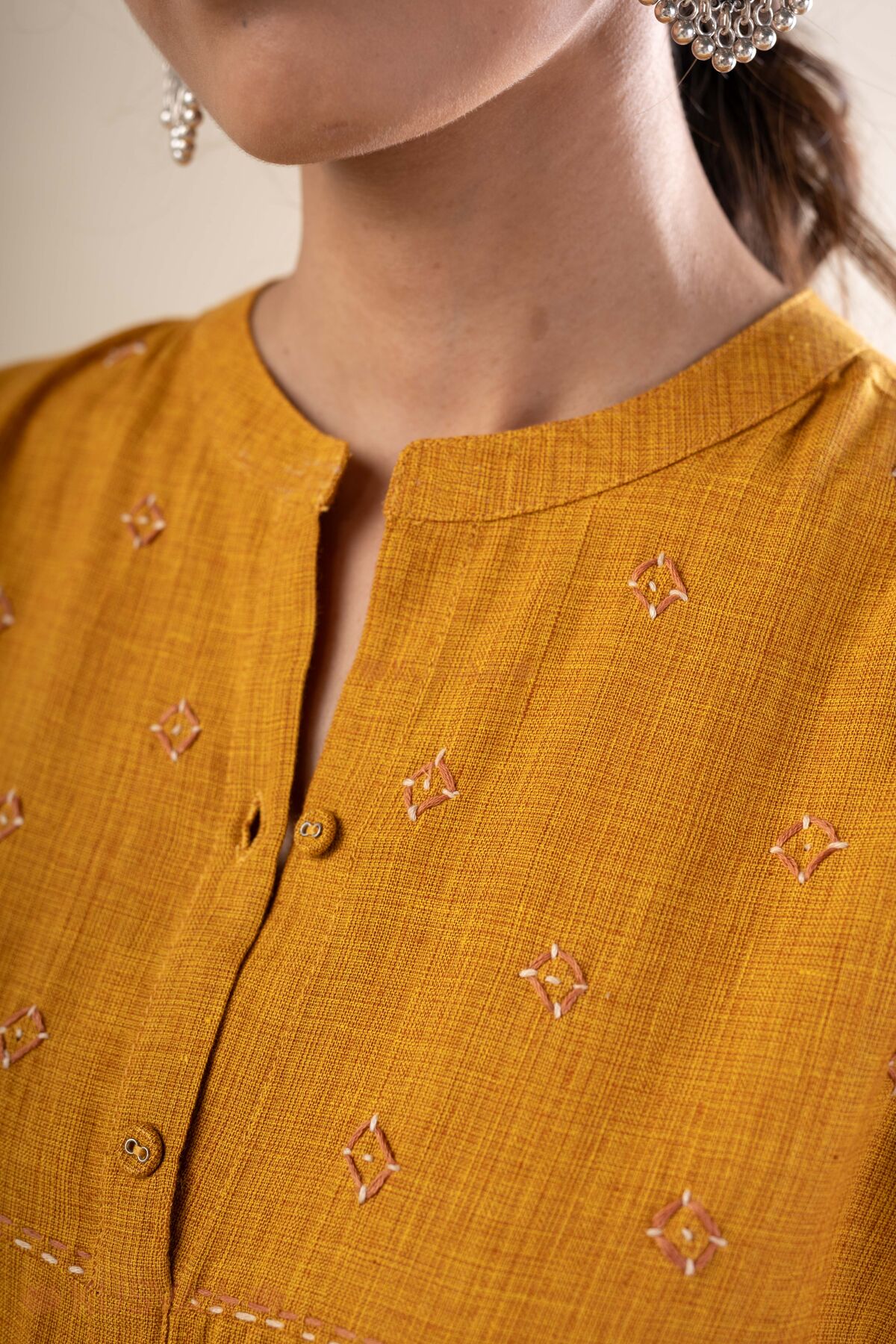 Image for Kusvaa Wkr369 Devaki Handloom Cotton A Line Kurta Nack