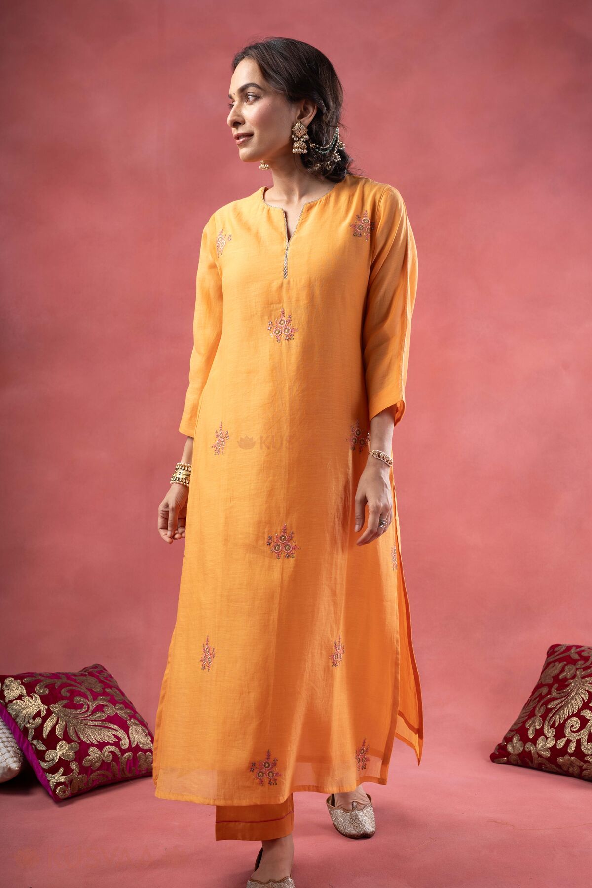 Image for Kusvaa Cood155 Prisha Chanderi Kurta Pant Set Walking