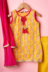 Image for Kusvaa Grw146 Jasu Cotton Kurta Pant Dupatta Set Front