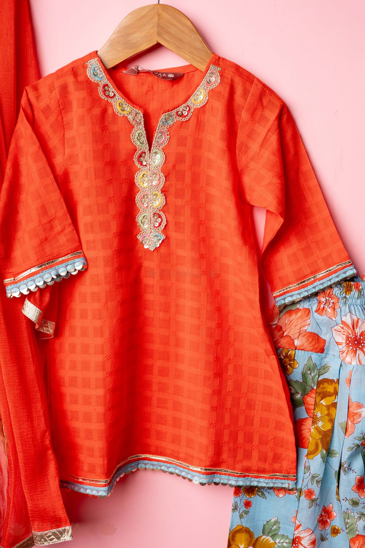 Image for Kusvaa Grw149 Jayita Cotton Kurta Salwar Dupatta Set Detailing