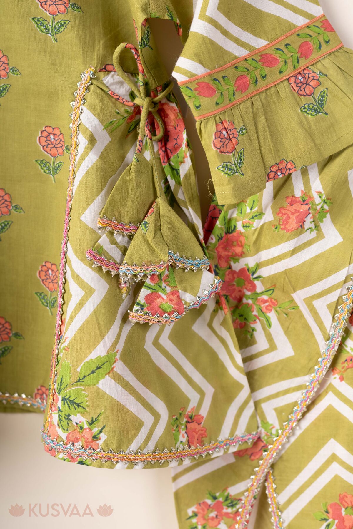 Image for Kusvaa Grw152 Pragya Cotton Kurta Tulip Pant Set Detailing