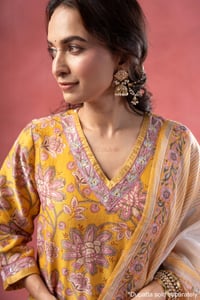 Image for Kusvaa Kds037 Anya Straight Fit Kurta Dupatta Set Featured