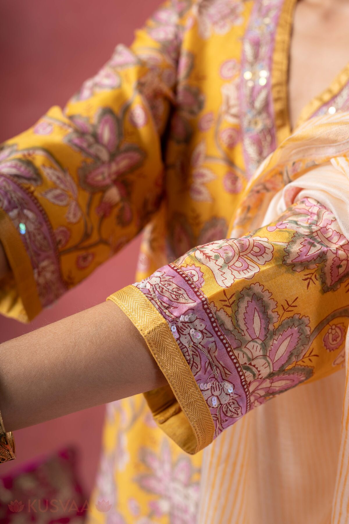 Image for Kusvaa Kds037 Anya Straight Fit Kurta Dupatta Set Sleeve
