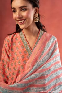 Image for Kusvaa Kds039 Charita Handblock Kurta Dupatta Set Featured